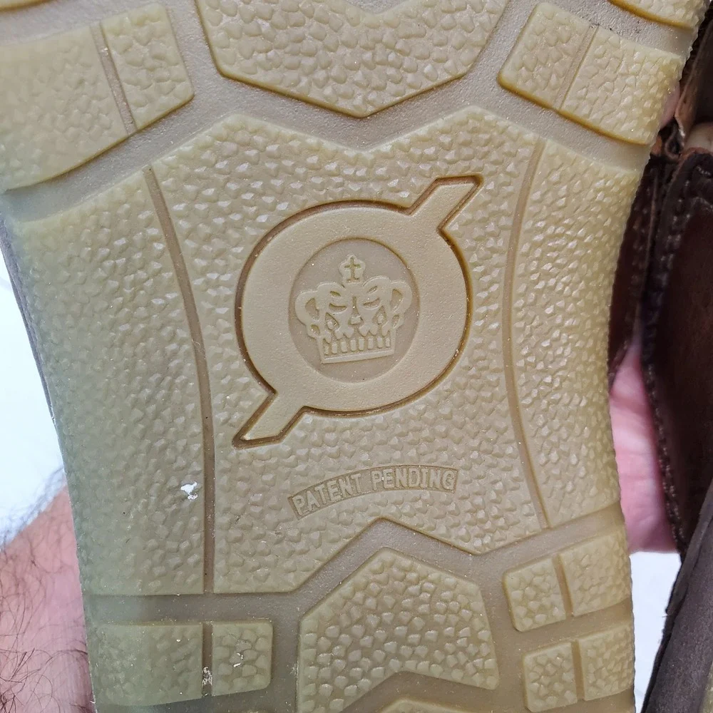 Born Mens Brown Leather Thong Sandals Flip Flops Size 9M Gorpcore Resortwear
